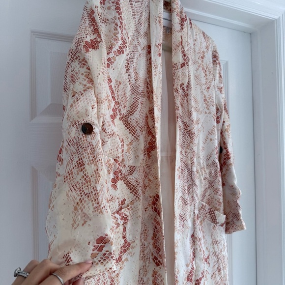 CUPCAKES & CASHMERE Orange Snakeprint Trench Open Front Cardigan XS P - Picture 9 of 11
